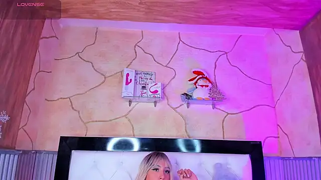 MadissonRey online show from 12-19-24, 04:13