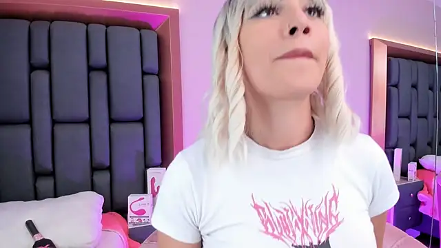 MadissonRey online show from 03-11-25, 06:41