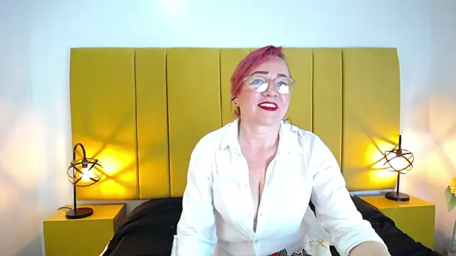 Lupiita223 online show from 09-11-25, 01:11