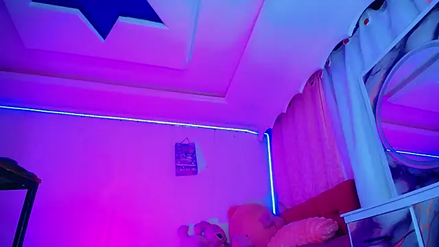 TiffanyMackensyy online show from 05-24-26, 01:21