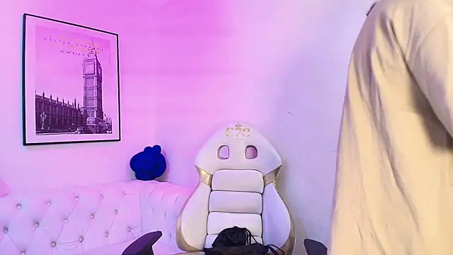 Theia moon online show from 01-15-25, 12:47