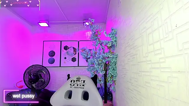 Theia moon online show from 11-04-25, 12:37