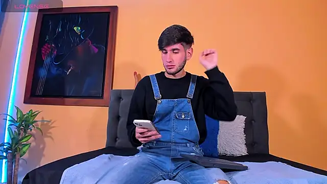 Thhiago tay online show from 12-19-24, 01:18