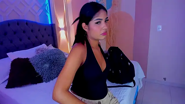 Snapshot of MadyLust chatting on 11-21-25, 06:56 MadyLust online show from 11-21-25, 06:56