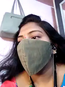 Snapshot of RomeoJuliet345 chatting on 05-30-26, 10:12 RomeoJuliet345 online show from 05-30-26, 10:12