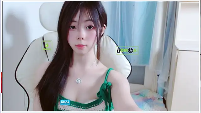 Snapshot of xiyao1314 chatting on 05-01-26, 01:43 xiyao1314 online show from 05-01-26, 01:43