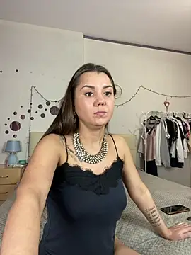 Snapshot of MiraMiss chatting on 12-22-24, 12:16 MiraMiss online show from 12-22-24, 12:16