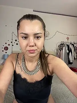 Snapshot of MiraMiss chatting on 12-26-24, 09:01 MiraMiss online show from 12-26-24, 09:01