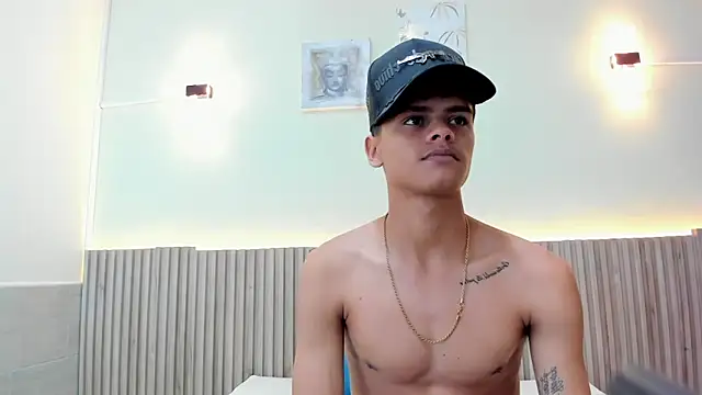 Snapshot of Billy_zander chatting on 12-13-24, 01:01 Billy zander online show from 12-13-24, 01:01