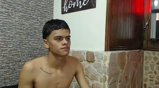 Snapshot of Billy_zander chatting on 01-24-25, 04:39 Billy zander online show from 01-24-25, 04:39