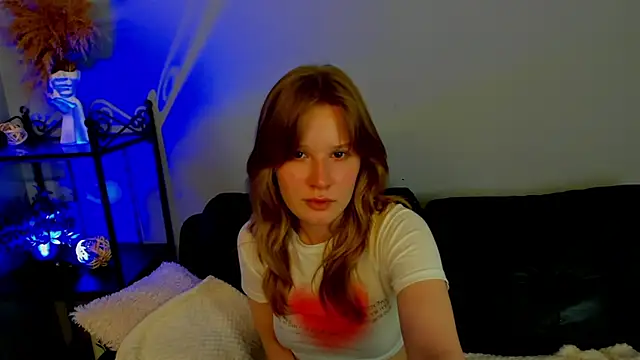 Snapshot of EvaStevs chatting on 12-08-24, 07:54 EvaStevs online show from 12-08-24, 07:54