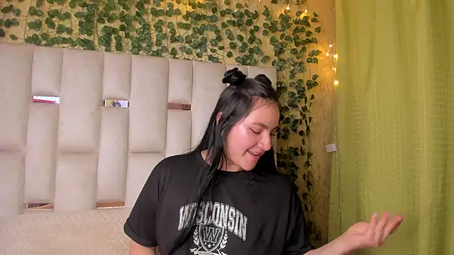 jenifer  power10 online show from 01-21-25, 04:16