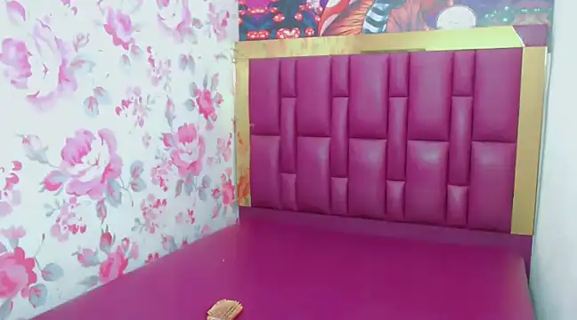 Luna and valery online show from 01-13-25, 08:04