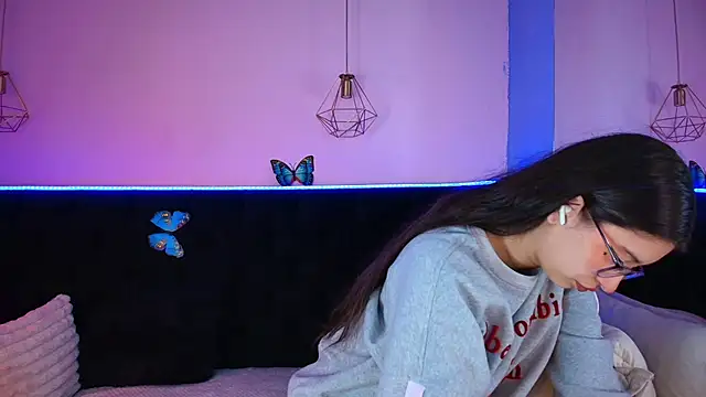 Anastasia Whitee online show from 04-08-26, 01:22