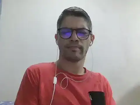 Snapshot of DiGabriel chatting on 05-10-26, 05:56 DiGabriel online show from 05-10-26, 05:56