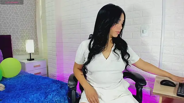 sweet kitty0110 online show from 03-21-26, 09:29