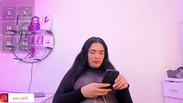 mia johns  online show from 10-25-25, 05:26