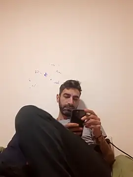 Italian69am online show from 11-04-25, 07:18