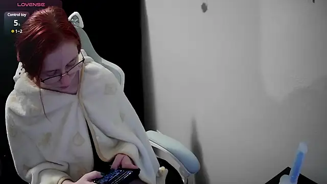 LilyFoxxx online show from 12-28-24, 05:23