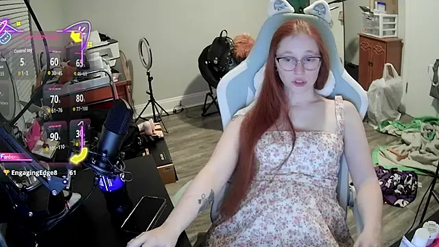 LilyFoxxx online show from 09-24-25, 03:21