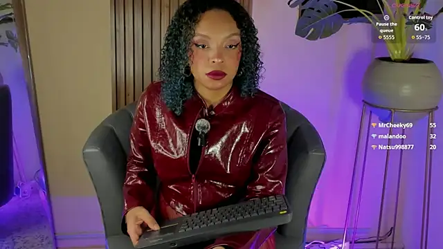 Snapshot of ened_nessa chatting on 10-09-25, 12:58 ened nessa online show from 10-09-25, 12:58
