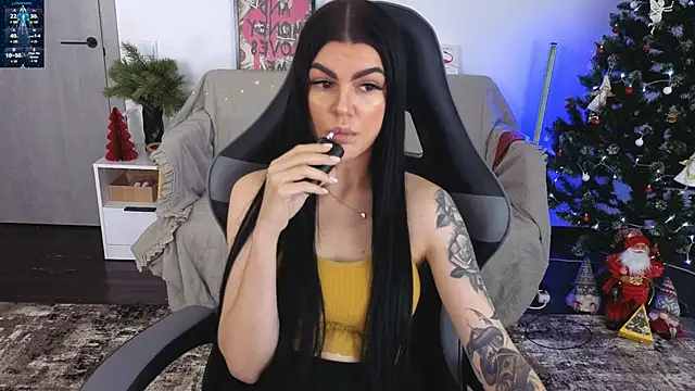 Tiffany lab online show from 12-17-25, 07:36