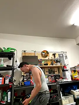 2Fly4Guy online show from 10-05-25, 08:01