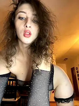 Snapshot of lolippp666 chatting on 09-13-25, 06:08 lolippp666 online show from 09-13-25, 06:08