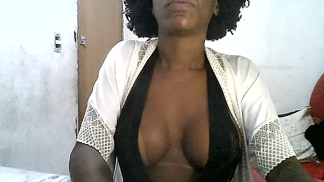 Snapshot of maisinha3193 chatting on 07-28-26, 02:40 maisinha3193 online show from 07-28-26, 02:40