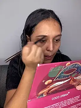 Snapshot of Sweet_xuee18 chatting on 01-06-25, 07:45 Sweet xuee18 online show from 01-06-25, 07:45