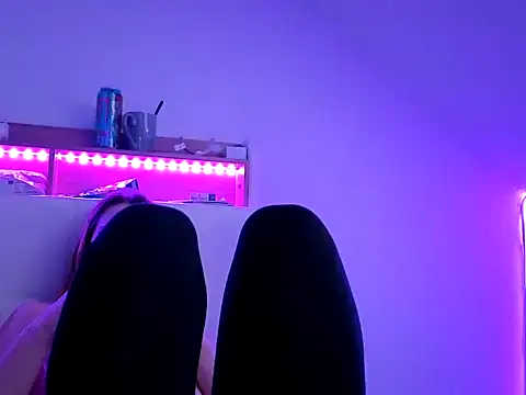 nicole77745 online show from 03-06-26, 01:07