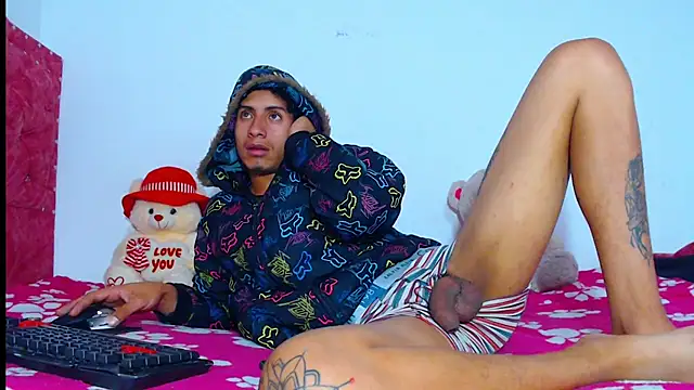 Snapshot of BIG_cockpether chatting on 12-04-24, 03:54 BIG cockpether online show from 12-04-24, 03:54