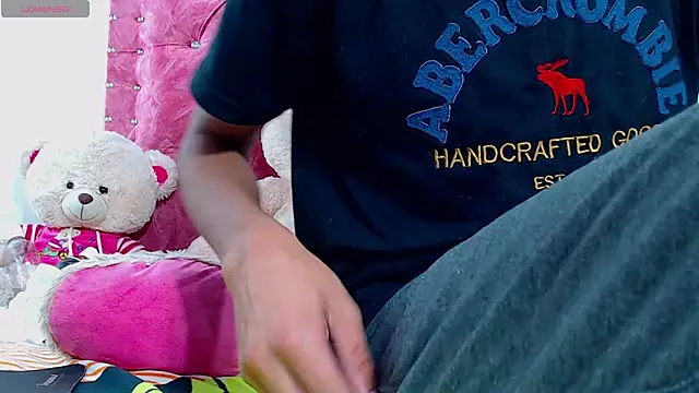 Snapshot of BIG_cockpether chatting on 01-14-25, 07:11 BIG cockpether online show from 01-14-25, 07:11