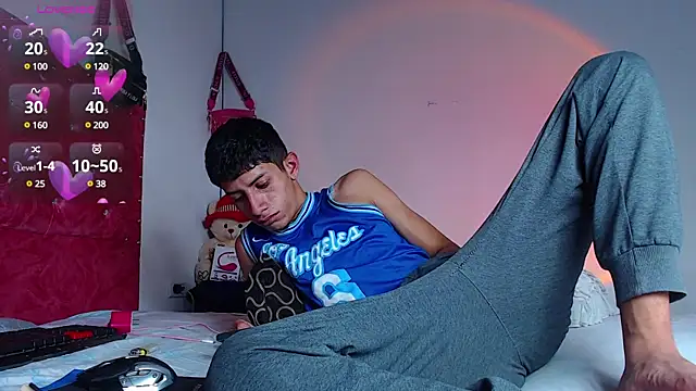 Snapshot of BIG_cockpether chatting on 02-11-25, 02:02 BIG cockpether online show from 02-11-25, 02:02