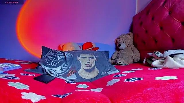 Snapshot of BIG_cockpether chatting on 09-21-25, 11:17 BIG cockpether online show from 09-21-25, 11:17