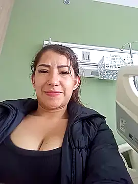Snapshot of Sofi_hot_4m chatting on 02-16-25, 08:11 Sofi hot 4m online show from 02-16-25, 08:11