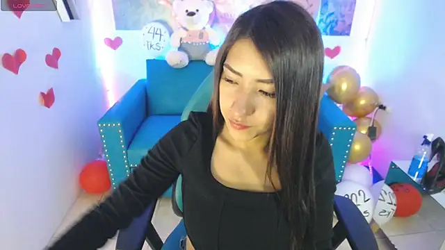 Snapshot of Sofi_hot_4m chatting on 02-25-25, 12:34 Sofi hot 4m online show from 02-25-25, 12:34