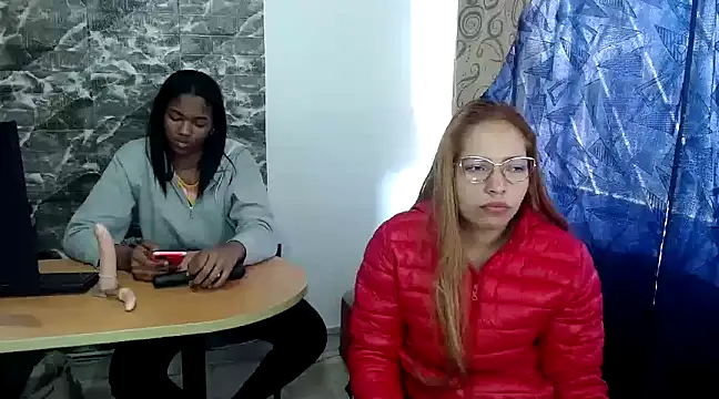 Snapshot of MISSANDRE4 chatting on 01-16-25, 08:25 MISSANDRE4 online show from 01-16-25, 08:25