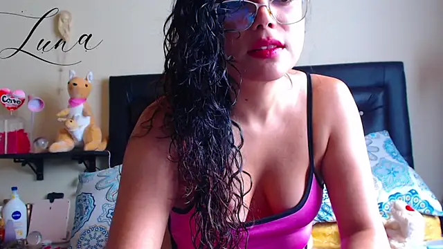Lunavega1 online show from 06-05-26, 04:56