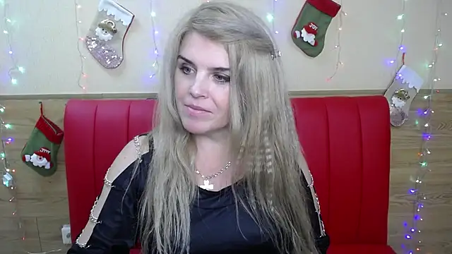 Snapshot of Julya_Barbi chatting on 12-18-24, 09:29 Julya Barbi online show from 12-18-24, 09:29