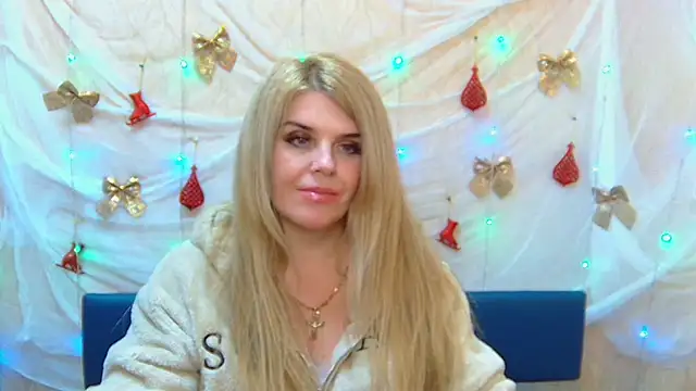 Snapshot of Julya_Barbi chatting on 12-27-24, 03:09 Julya Barbi online show from 12-27-24, 03:09