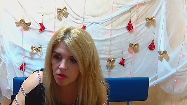 Snapshot of Julya_Barbi chatting on 12-29-24, 06:05 Julya Barbi online show from 12-29-24, 06:05