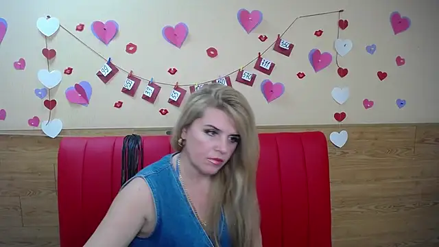 Snapshot of Julya_Barbi chatting on 02-05-25, 03:09 Julya Barbi online show from 02-05-25, 03:09
