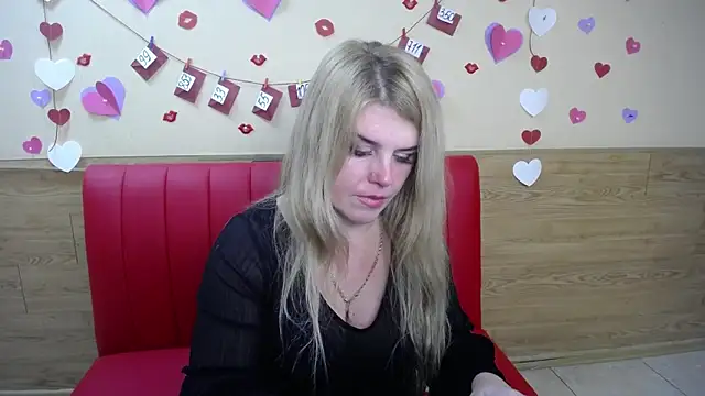 Snapshot of Julya_Barbi chatting on 02-12-25, 12:01 Julya Barbi online show from 02-12-25, 12:01