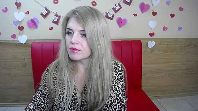 Snapshot of Julya_Barbi chatting on 02-20-25, 05:55 Julya Barbi online show from 02-20-25, 05:55