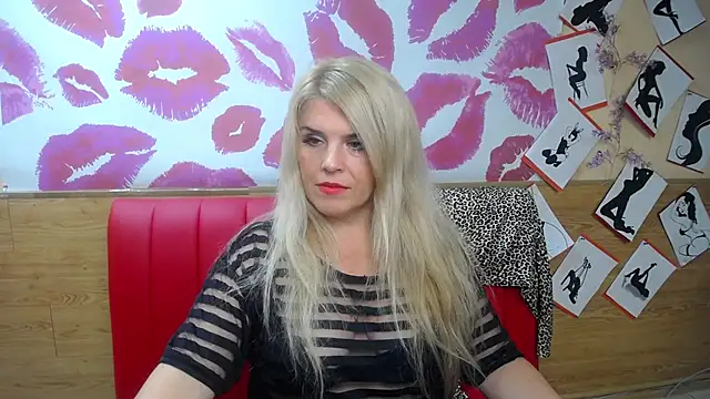 Snapshot of Julya_Barbi chatting on 09-26-25, 06:17 Julya Barbi online show from 09-26-25, 06:17