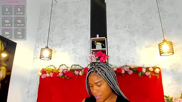 Snapshot of SilvannaFit chatting on 10-03-25, 12:13 SilvannaFit online show from 10-03-25, 12:13