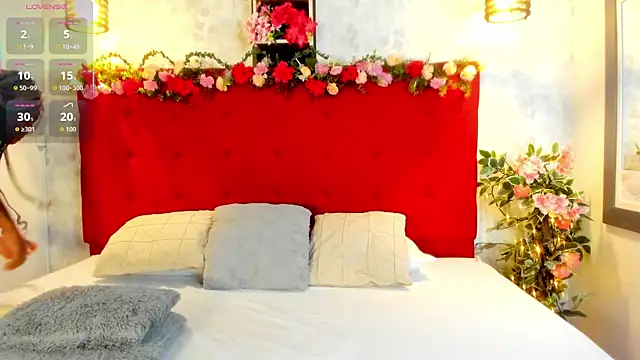 Snapshot of SilvannaFit chatting on 10-08-25, 10:46 SilvannaFit online show from 10-08-25, 10:46