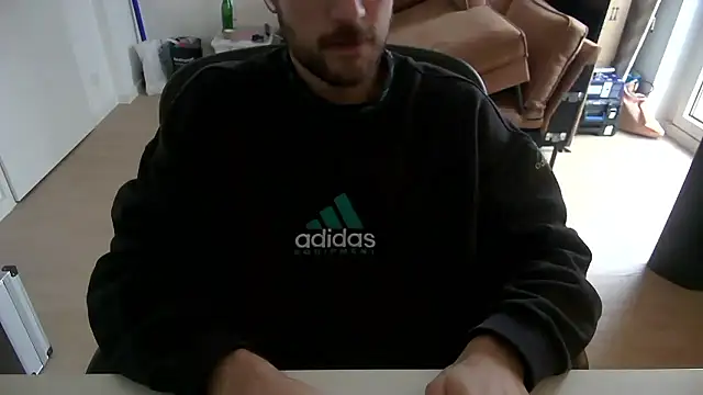 taallguyy 196 online show from 01-09-26, 10:40