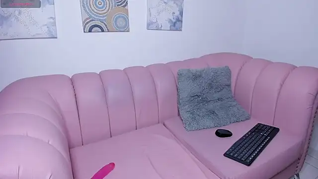 Snapshot of Aaliyah_Salma chatting on 12-12-24, 10:52 Aaliyah Salma online show from 12-12-24, 10:52